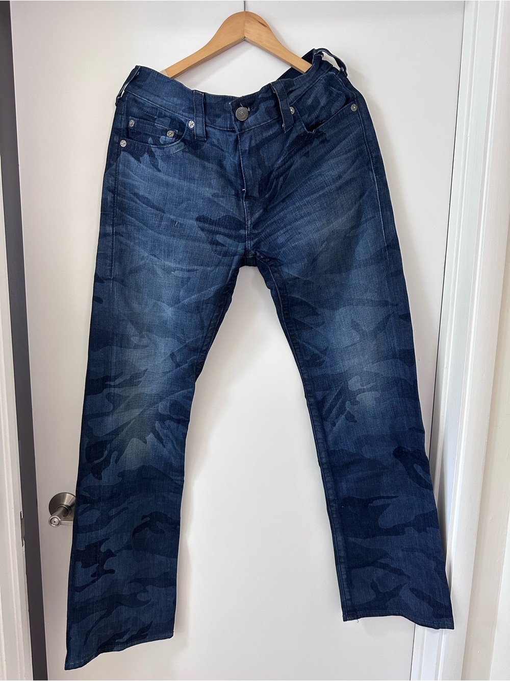 True Religion Men’s Navy Camo Straight Jeans